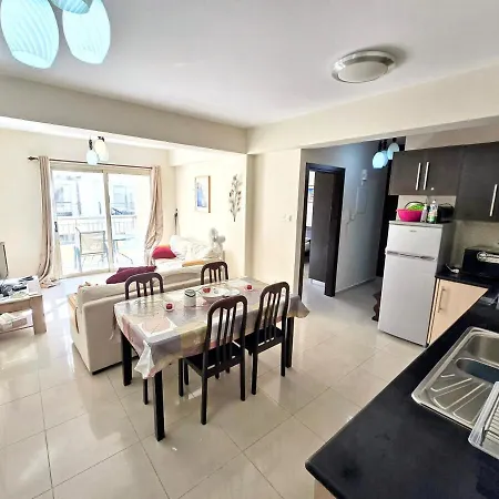 Апартаменты Comfy 1 Bed Apartment, Great Location 200mbps Wifi